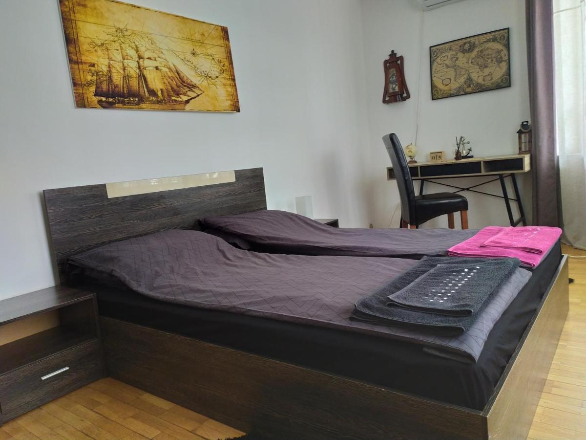 Apartament Bogoslovovi Varna Esterno foto