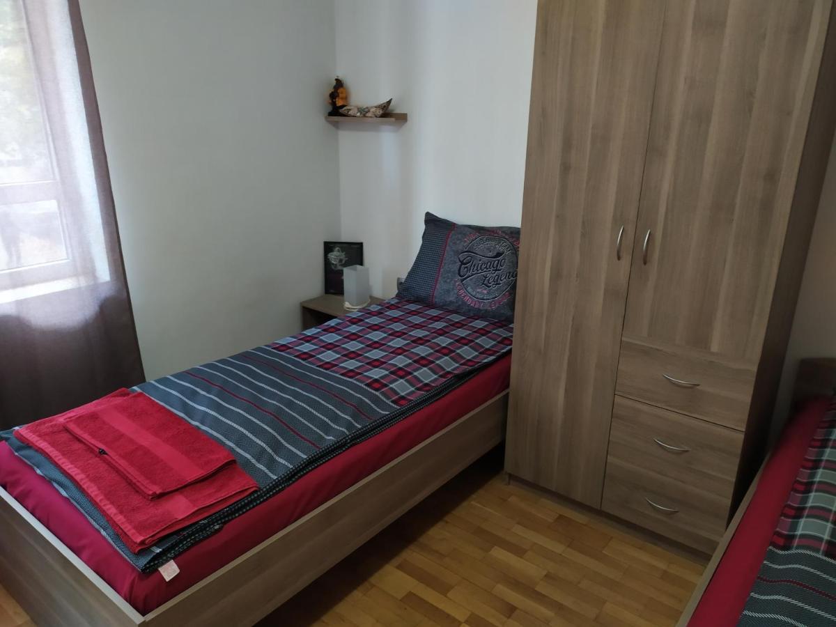 Apartament Bogoslovovi Varna Esterno foto