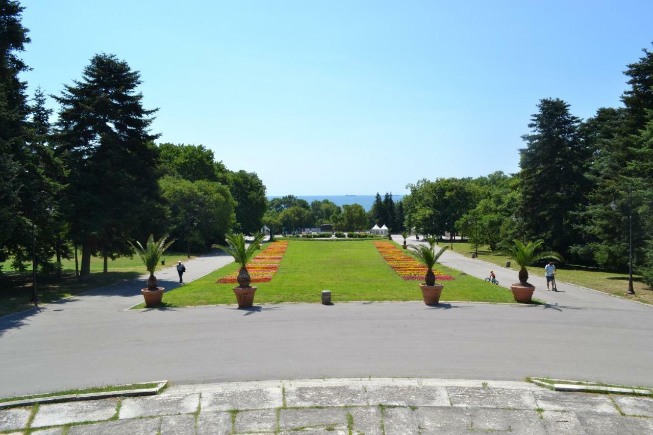 Apartament Bogoslovovi Varna Esterno foto
